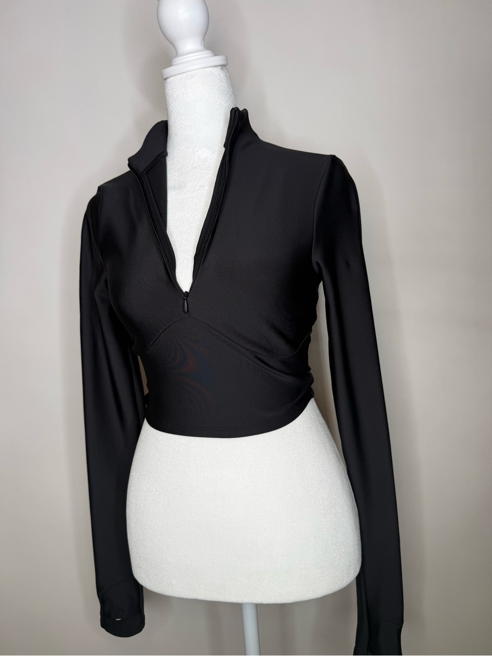 Alo Cropped Pull Over